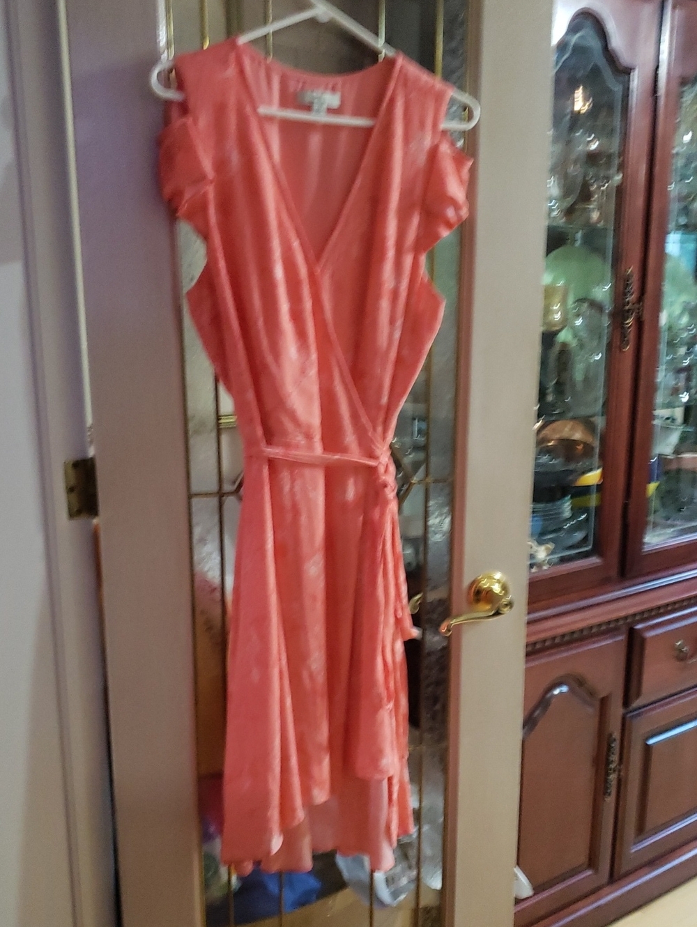 Halston Coral Textured Floral Wrap Dress Cut Out Shoulder Size L - Pre-owned